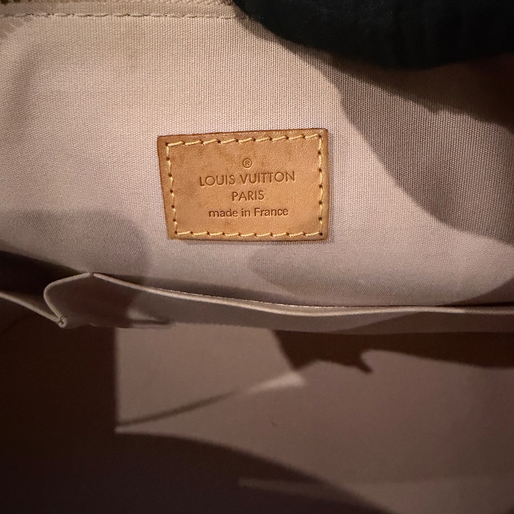Louis Vuitton Patent Monogram Tote in Tan - Picture 8 of 14